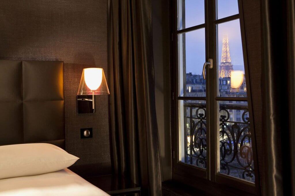 First Hotel Paris Eiffel Tower