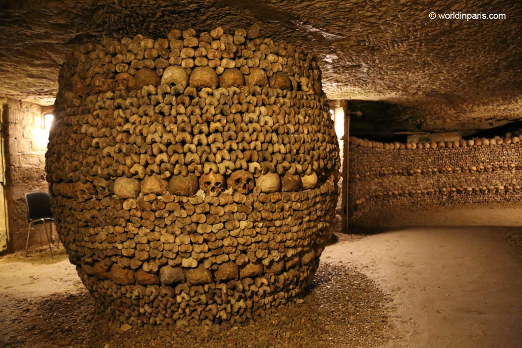 paris underground catacombs tour