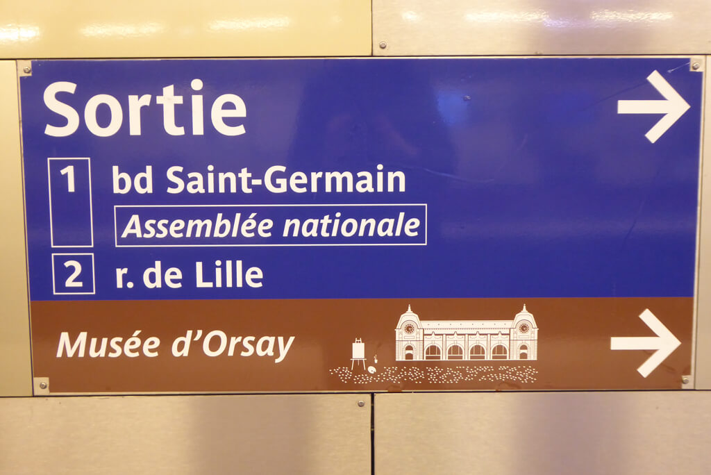 paris tourist metro card
