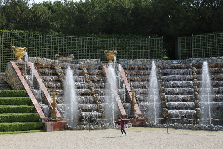 Quick Guide to Versailles' Fountains (and Versailles Fountain Shows