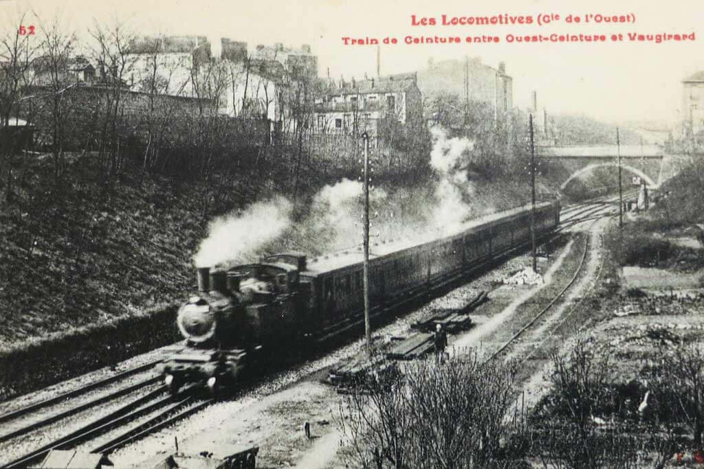Le Petit Train, Activity